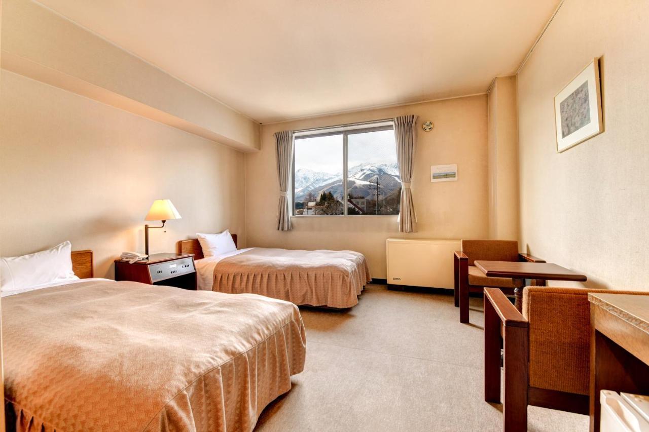 Hotel La Montagne Furuhata Хакуба Екстериор снимка