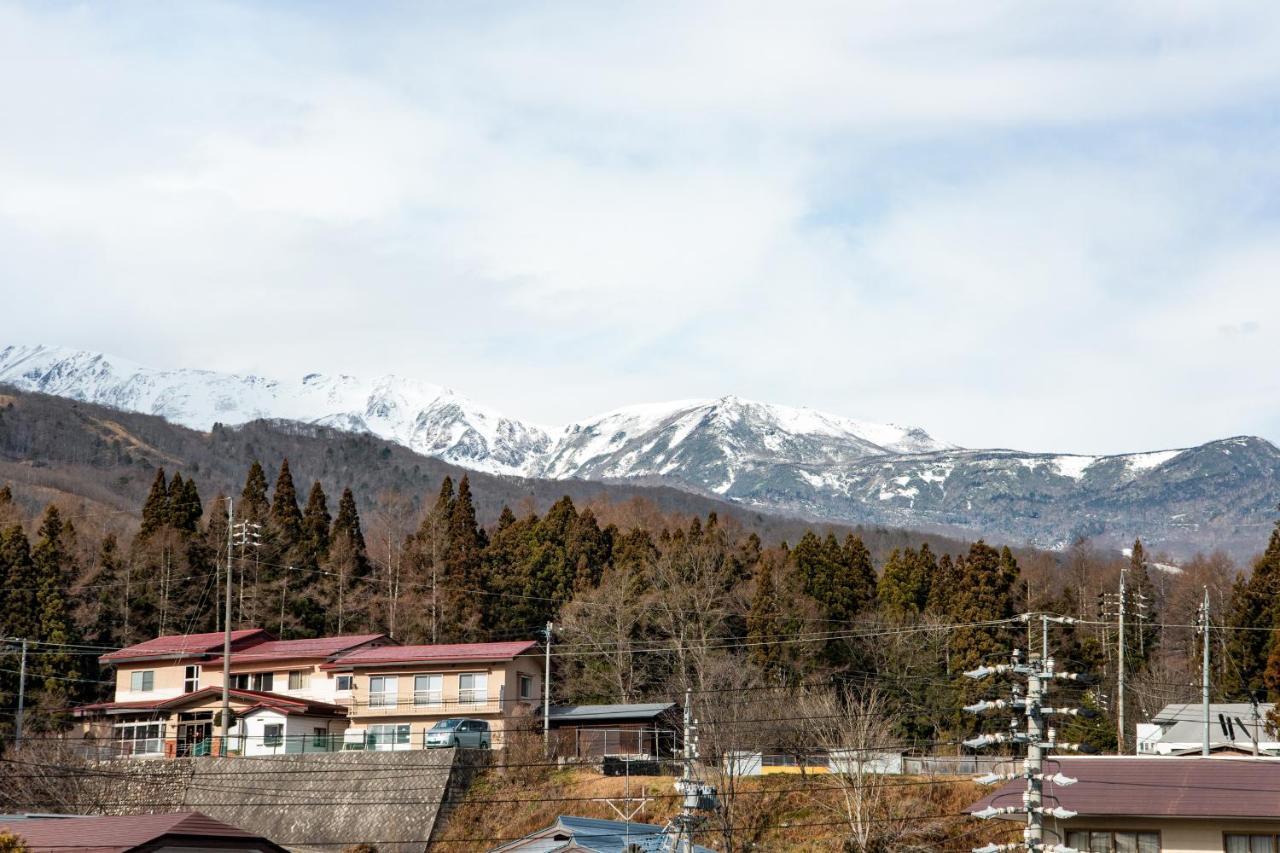 Hotel La Montagne Furuhata Хакуба Екстериор снимка