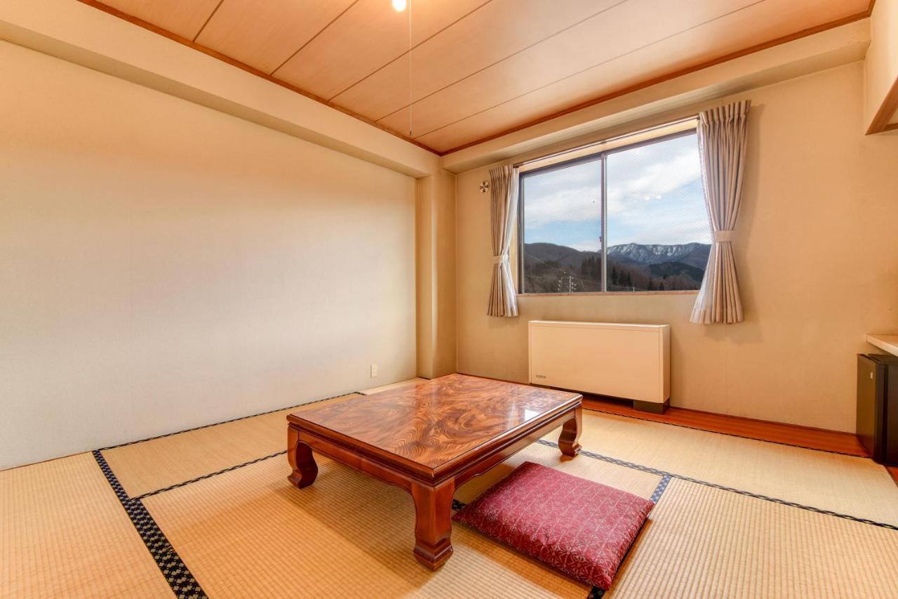 Hotel La Montagne Furuhata Хакуба Екстериор снимка