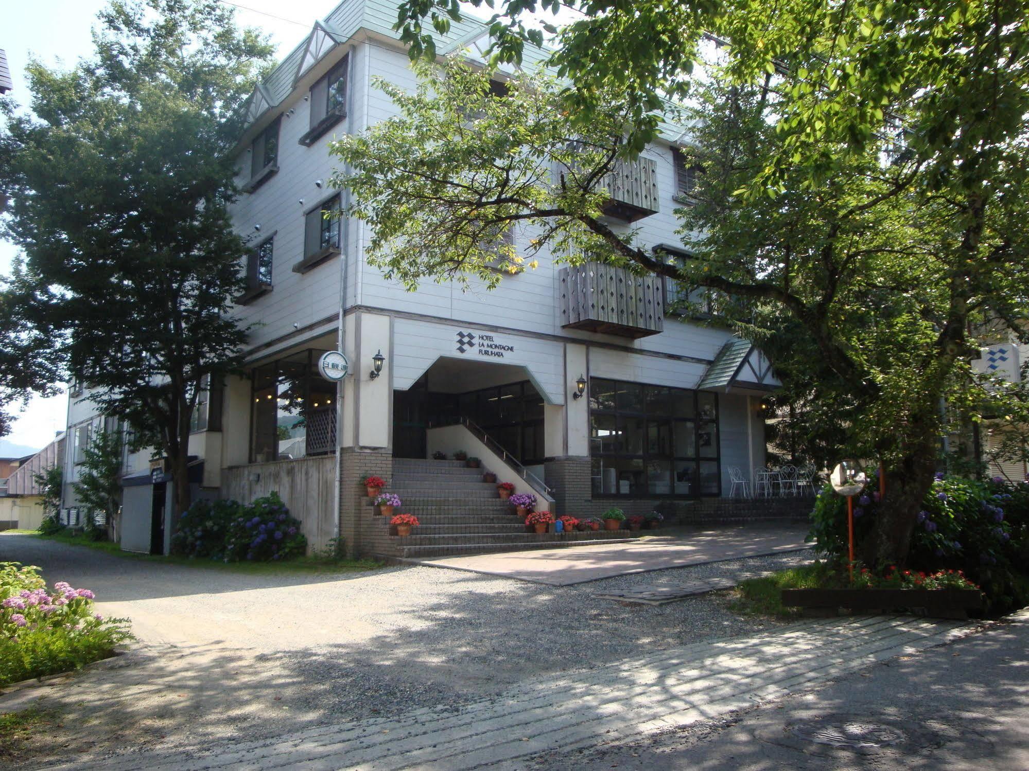 Hotel La Montagne Furuhata Хакуба Екстериор снимка