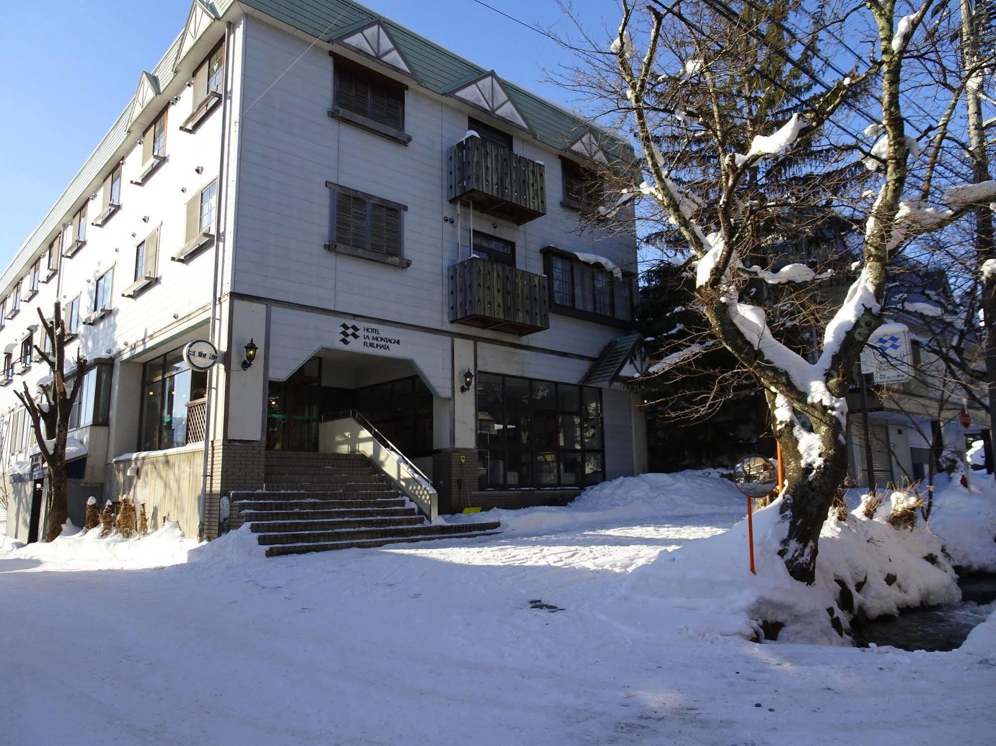 Hotel La Montagne Furuhata Хакуба Екстериор снимка