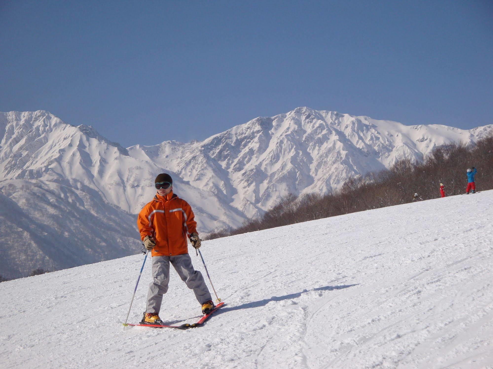 Hotel La Montagne Furuhata Хакуба Екстериор снимка